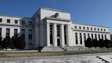 Foto de Fomc deve manter juros, de olho no tarifaço, pressão de Trump e economia resiliente
