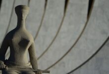 Foto de STF mantém regra que reduz aposentadorias por invalidez