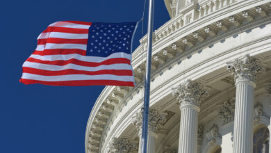 Foto de Trump Media apresenta declaração de registro para ETF de bitcoin, que deve ser lançado em 2025