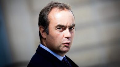 Foto de Premiê da França renuncia e aprofunda impasse político e pressão sobre Macron