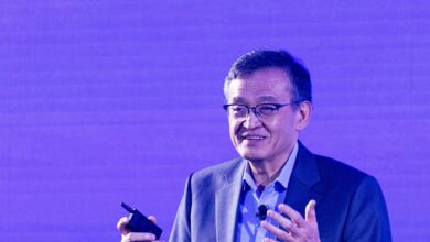 Foto de CEO da Intel mira voltar ao topo com foco em IA. Mas investidores cobram resultados