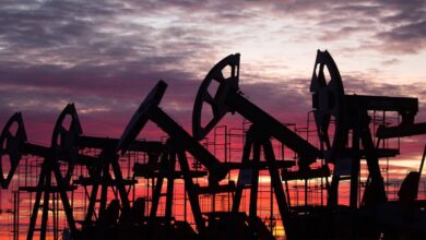 Foto de Ibovespa sobe com impulso do petróleo após sanções dos EUA à Rússia; PETR4 avança 2%