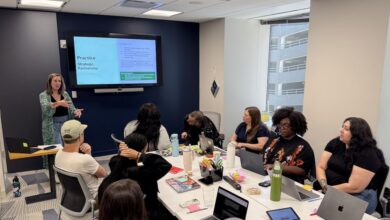 Foto de Empresas trocam treinamentos formais por ‘influenciadores’ internos para difundir IA