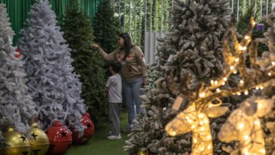 Foto de Venezuelanos ignoram tensão e ‘bravatas’ de Trump e Maduro para viver clima natalino