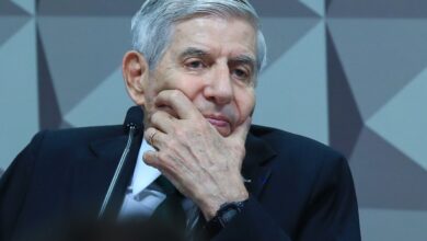 Foto de Moraes pede comprovação do histórico clínico de Augusto Heleno