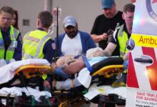 Foto de Ataque a tiros deixa 16 mortos em Bondi Beach, em Sydney, em celebração judaica