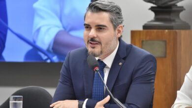 Foto de Comissão aprova mudança que estende crédito…