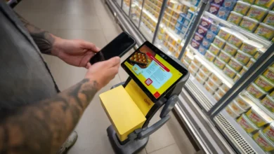 Foto de Qualy e JCDecaux ativam robô com IA em lojas do Carrefour em São Paulo